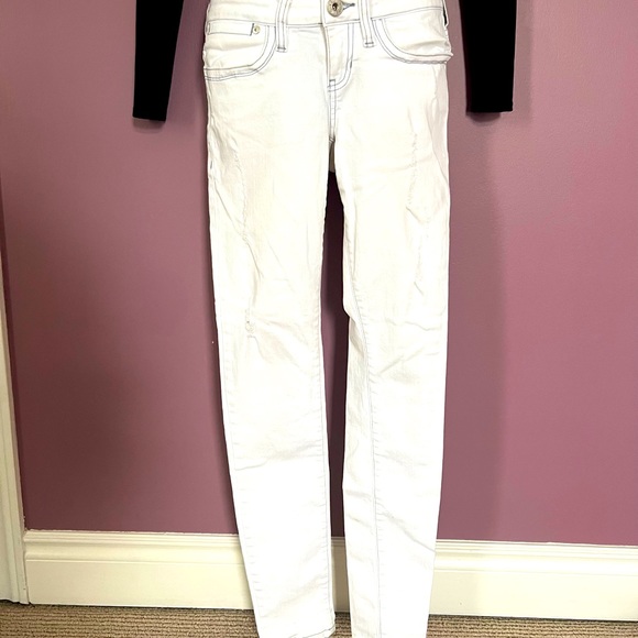 White Guess Jeans - Picture 2 of 3